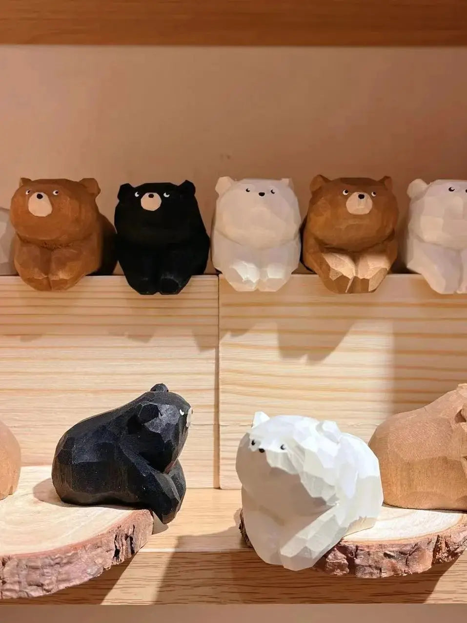 Hand-Carved Solid Wood Bear Desktop Ornament – Cute Home & Room Decoration