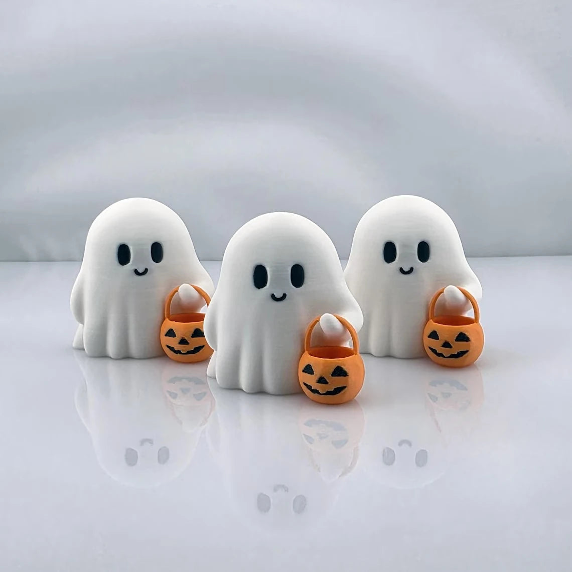 Mini Halloween Ghost Decoration Set – 3pcs Spooky Cute Figurines