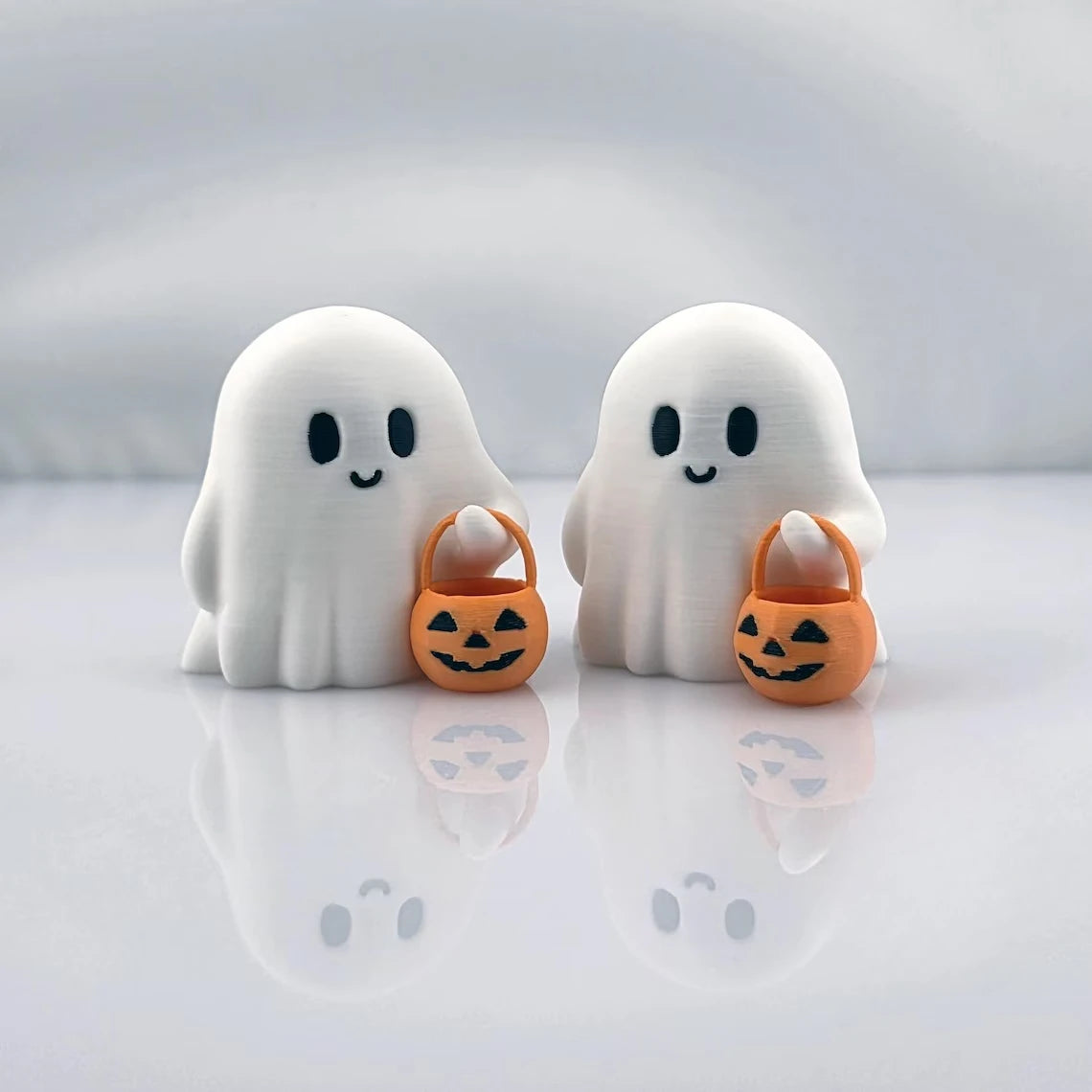 Mini Halloween Ghost Decoration Set – 3pcs Spooky Cute Figurines