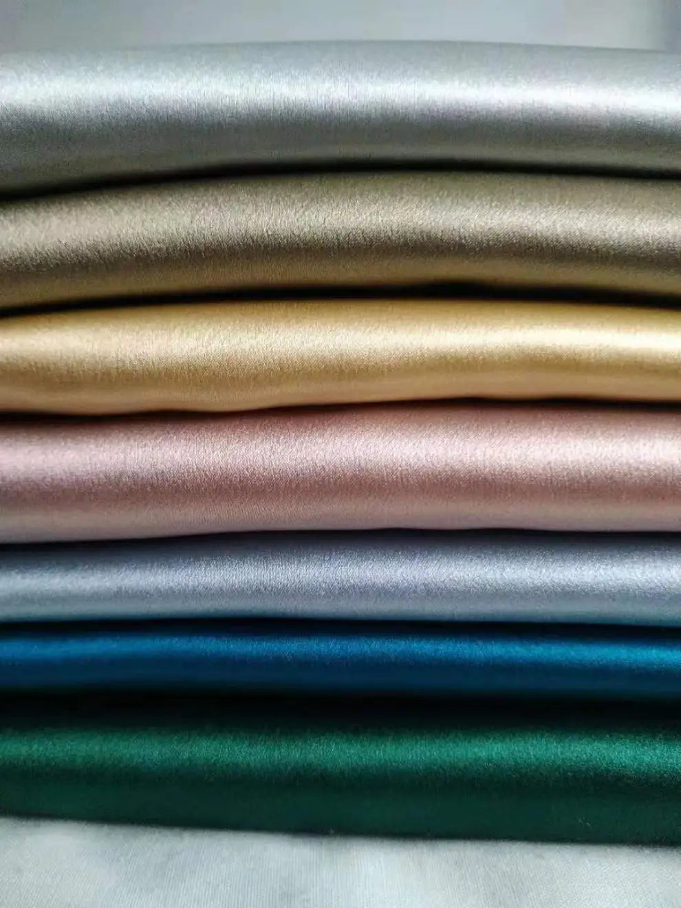 Silky Satin Pillowcase – Smooth Soft Pillow Cover for Hair Care & Comfy sleep