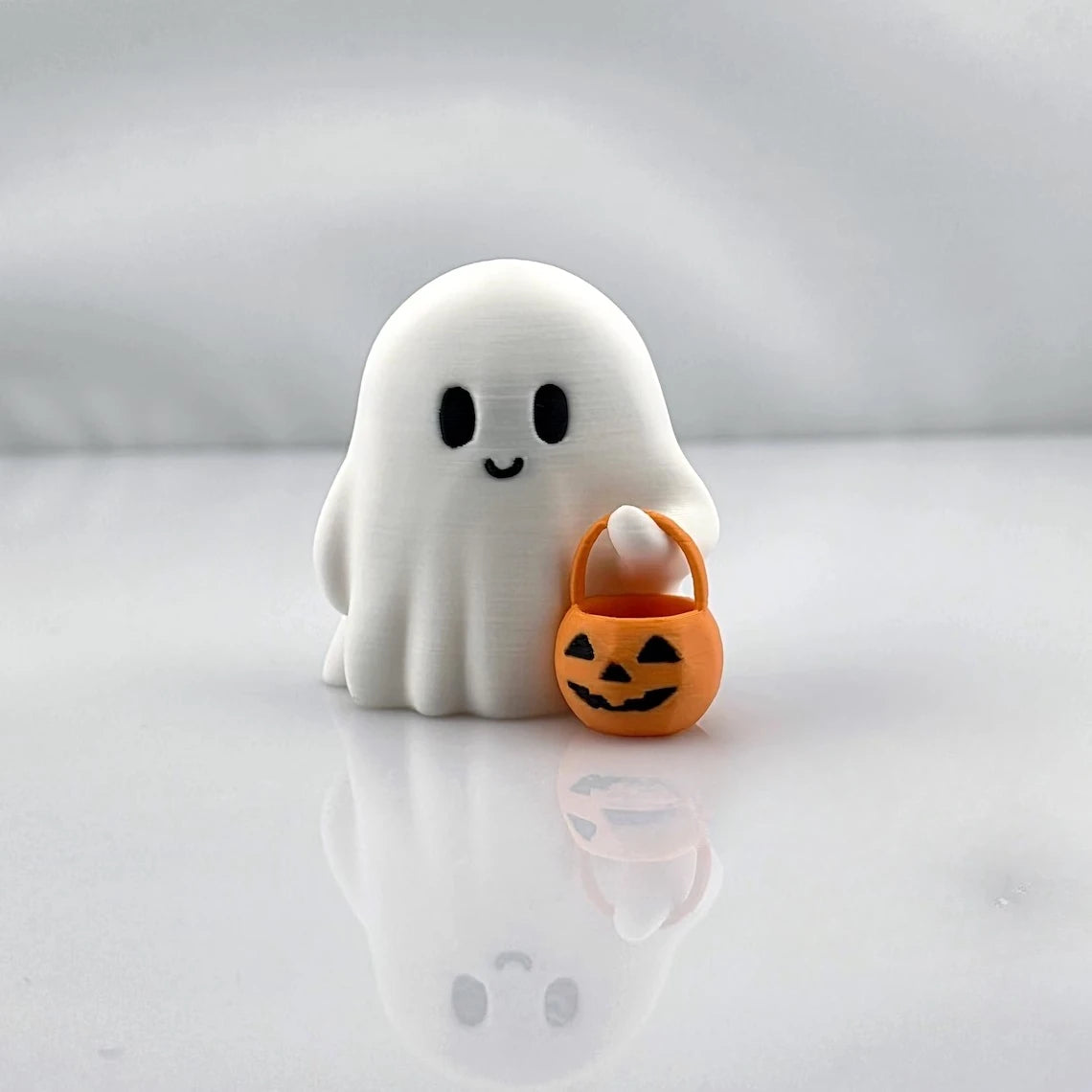 Mini Halloween Ghost Decoration Set – 3pcs Spooky Cute Figurines